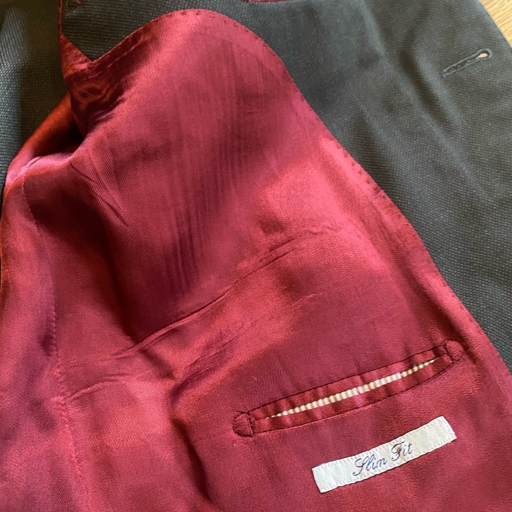 Three piece suit - Picture 6 of 12